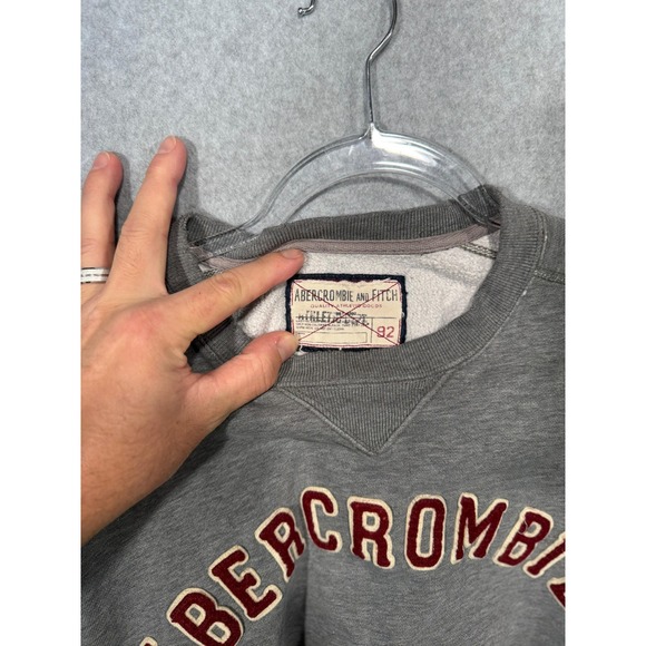 Abercrombie Sweatshirt Mens XL Pullover Gray Collegiate Logo Crewneck - Picture 2 of 7